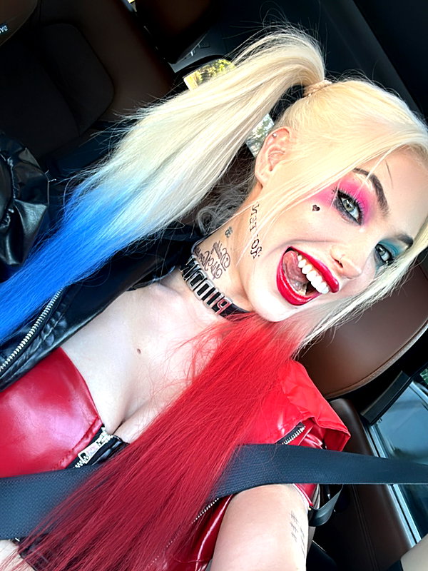 aleksandraverse instagram image archive image