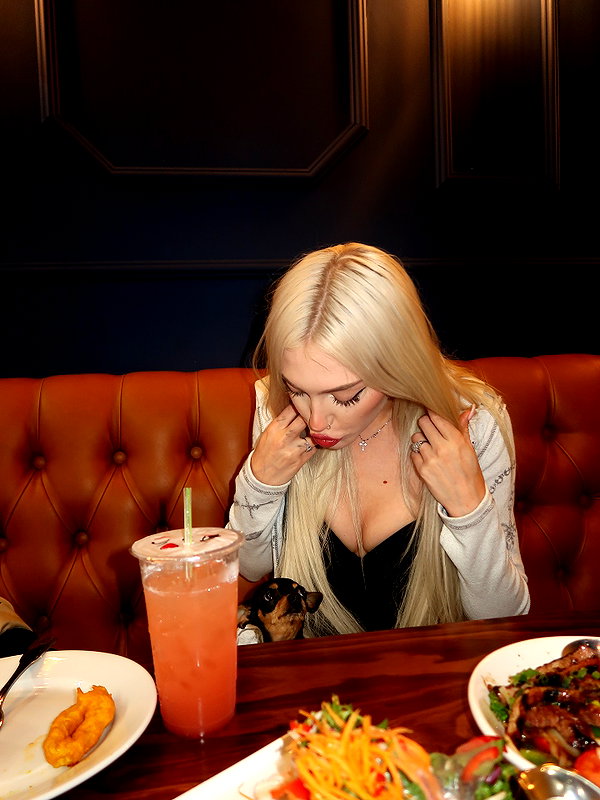 aleksandraverse instagram image archive image