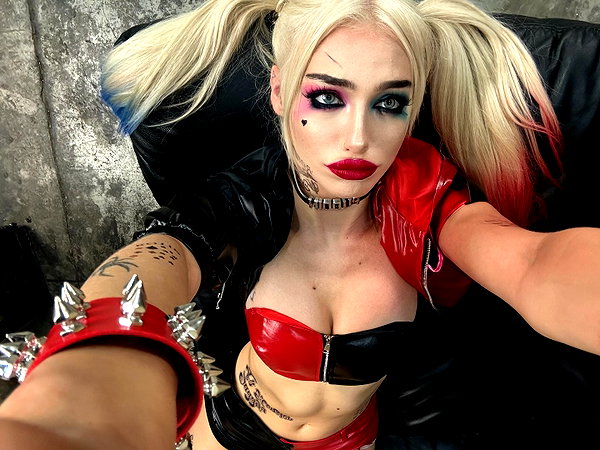 aleksandraverse instagram image archive image
