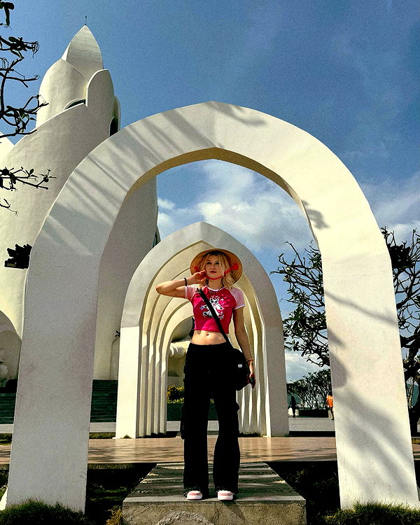 alexaa.soul.official instagram image archive image