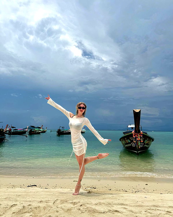 alexaa.soul.official instagram image archive image
