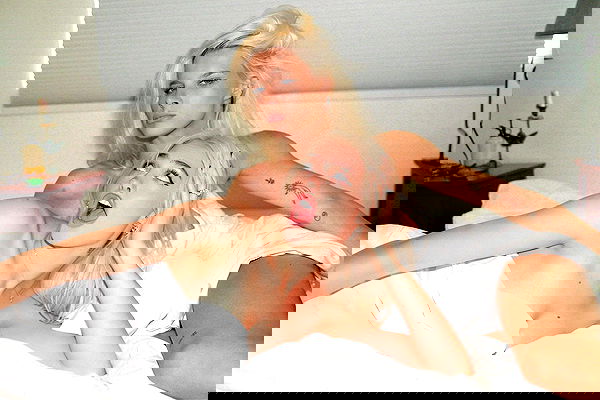 alexandramarianna alexandramarianna archive image