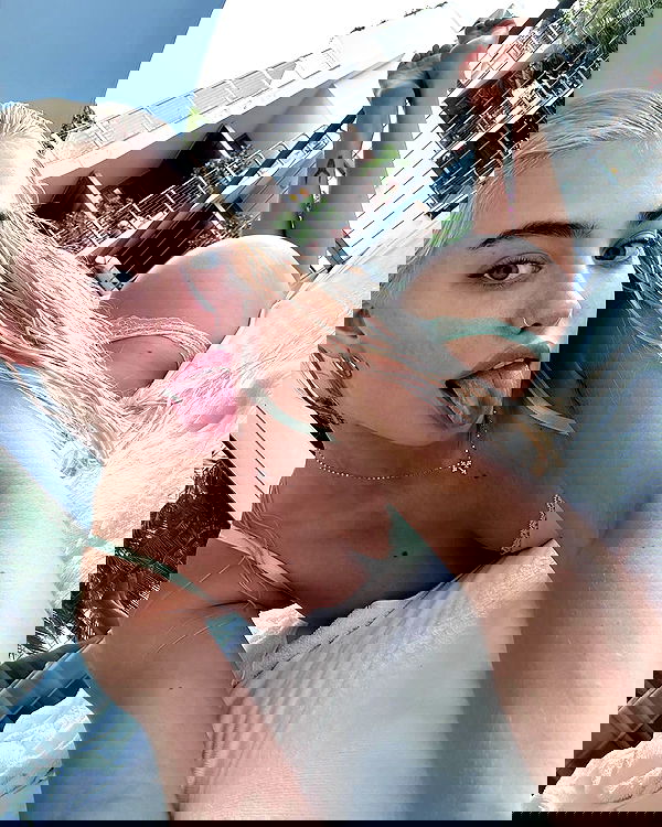 alexandramarianna alexandramarianna archive image