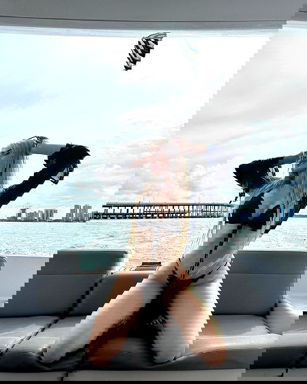 alexandramarianna alexandramarianna archive image