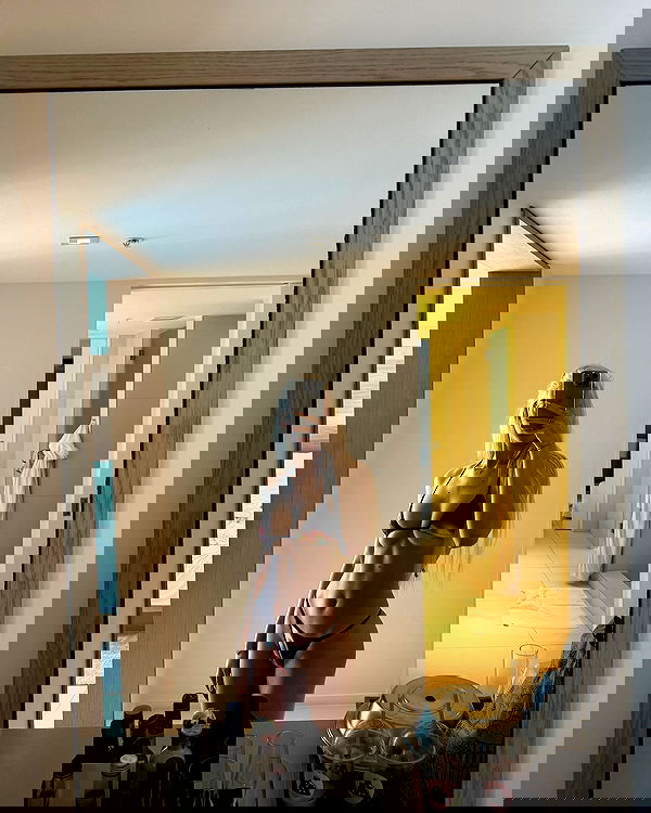 alexandramarianna alexandramarianna archive image