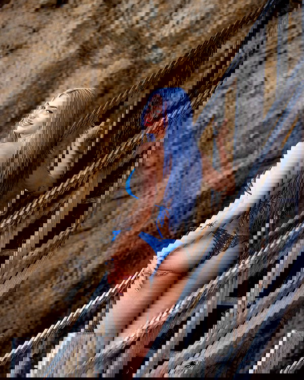 alexandramarianna alexandramarianna archive image