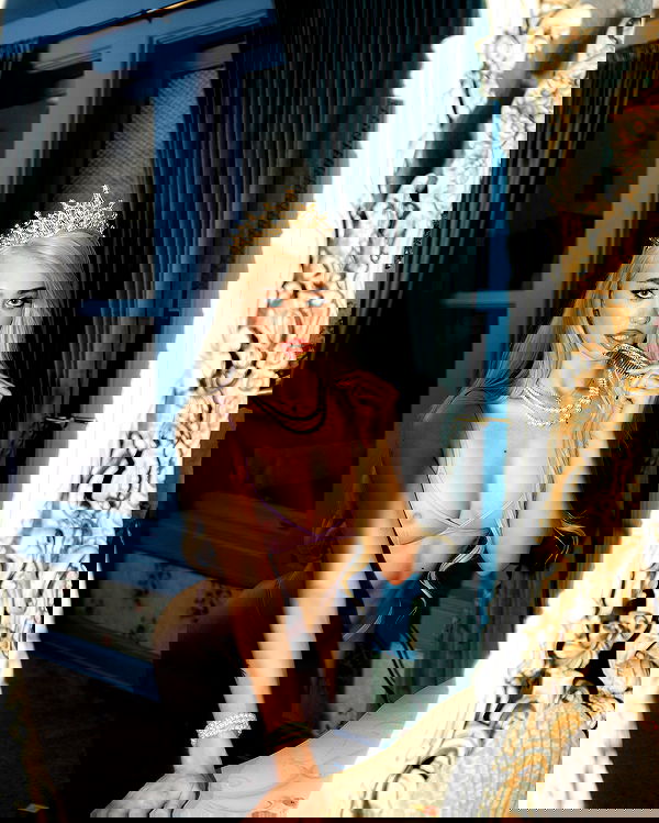 alexandramarianna alexandramarianna archive image