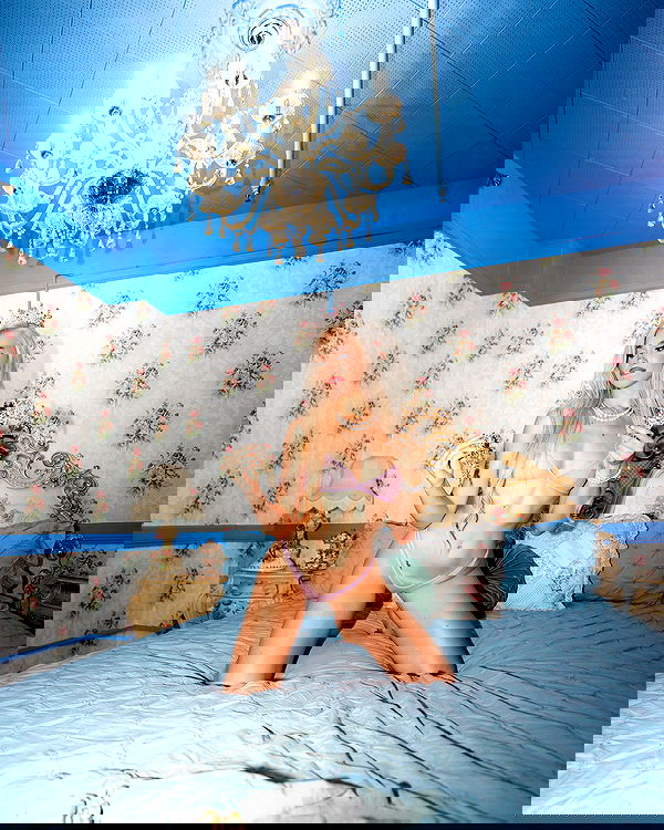 alexandramarianna alexandramarianna archive image