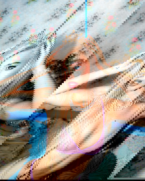 alexandramarianna alexandramarianna archive image