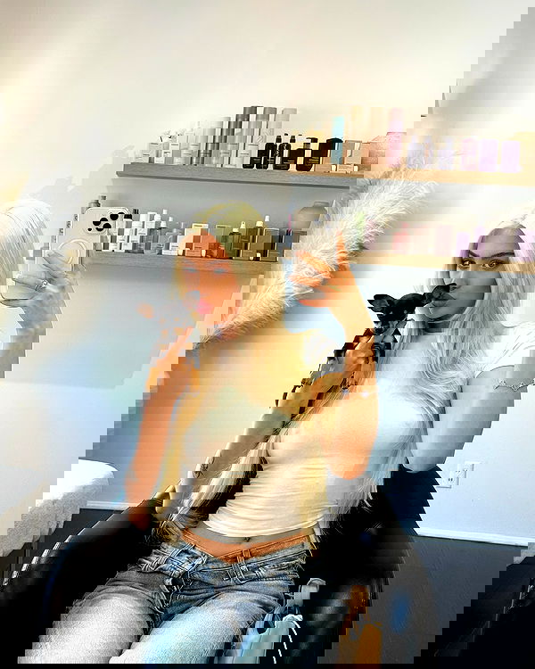 alexandramarianna alexandramarianna archive image