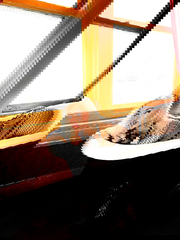 alexandramarianna alexandramarianna archive image