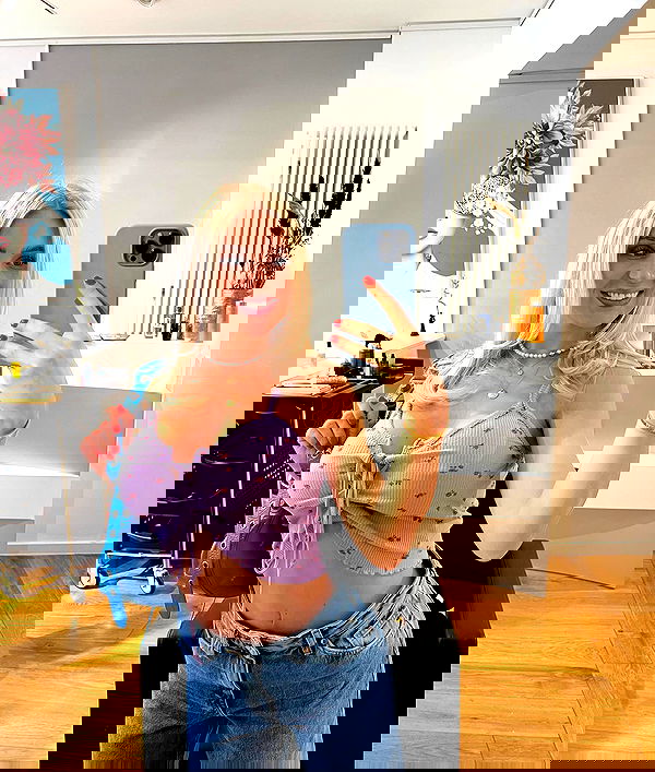 alexis.blond alexis.blond archive image