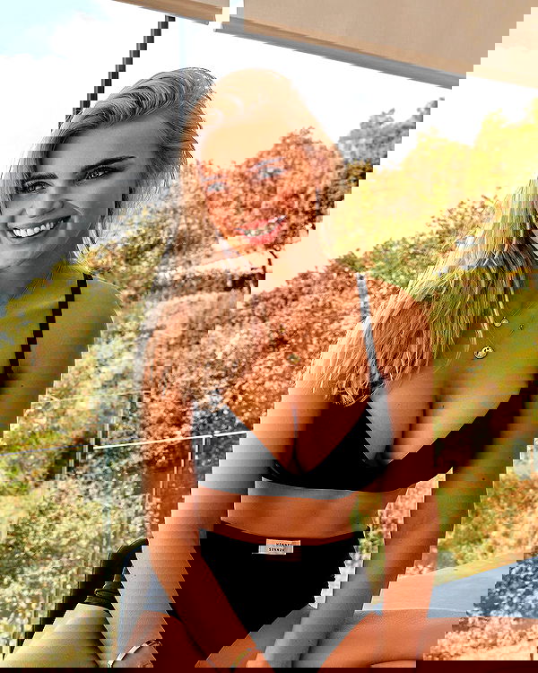 alexis.blond alexis.blond archive image