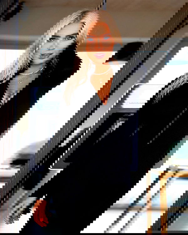 alexis.blond alexis.blond archive image