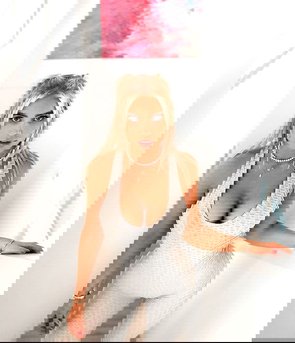 alexis.blond alexis.blond archive image