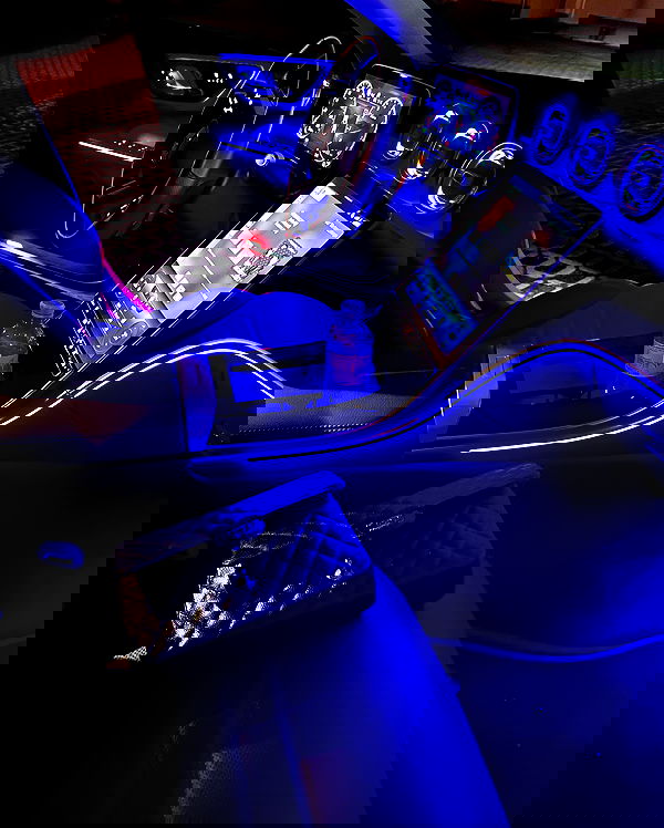 alexis.blond alexis.blond archive image