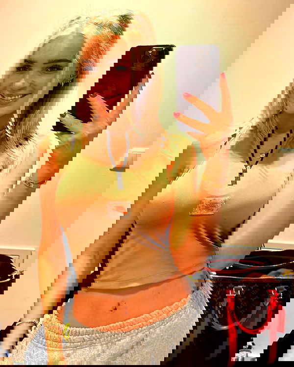 alexis.blond alexis.blond archive image