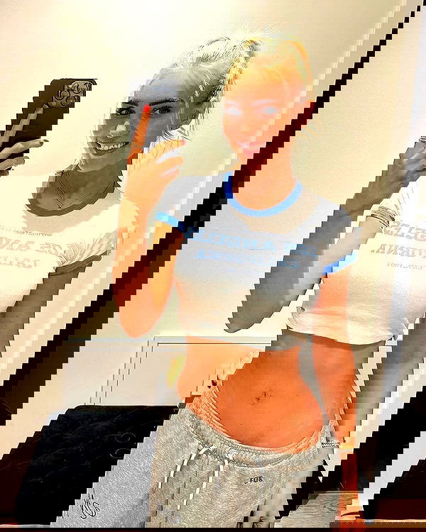 alexis.blond alexis.blond archive image