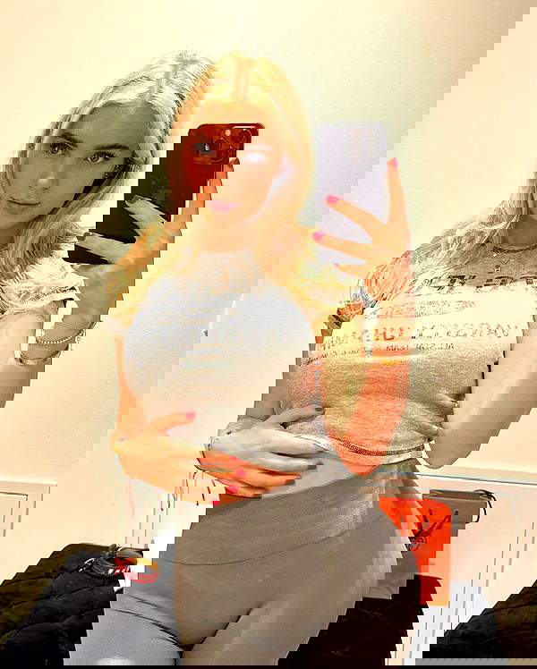 alexis.blond alexis.blond archive image