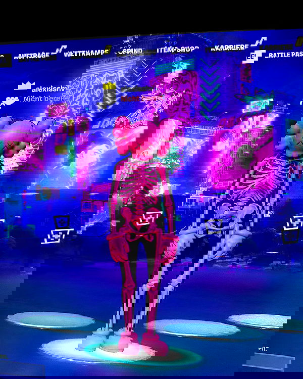 alexis.blond alexis.blond archive image