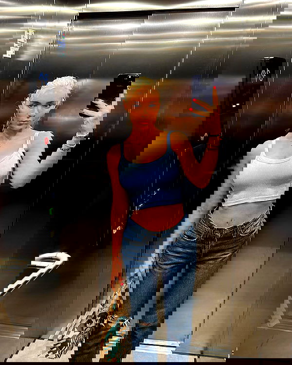 alexis.blond alexis.blond archive image