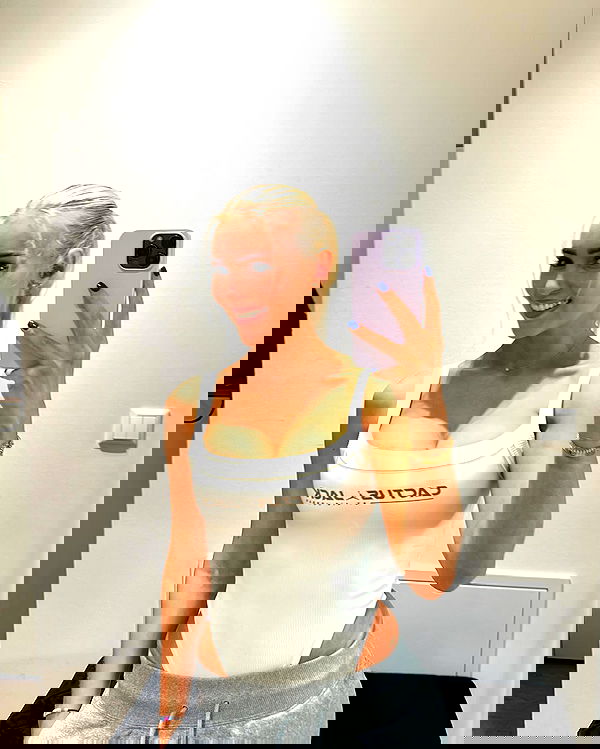 alexis.blond alexis.blond archive image