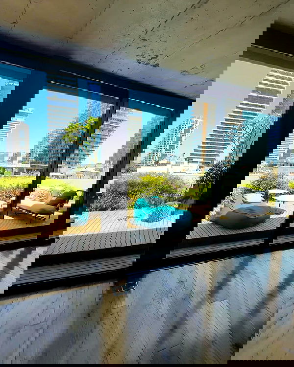 alexis.blond alexis.blond archive image