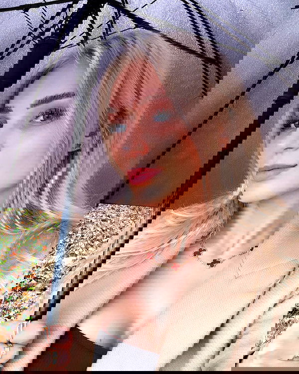 alexis.blond alexis.blond archive image