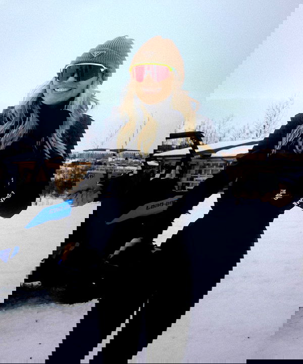 alexis.blond alexis.blond archive image