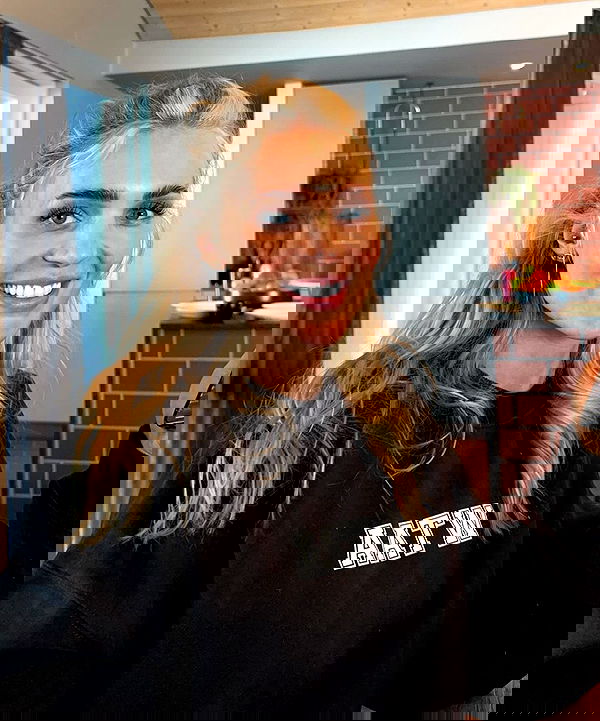 alexis.blond alexis.blond archive image