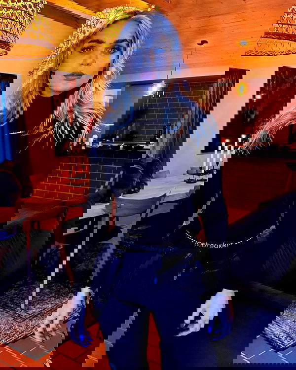 alexis.blond alexis.blond archive image