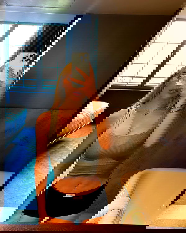 alexis.blond alexis.blond archive image