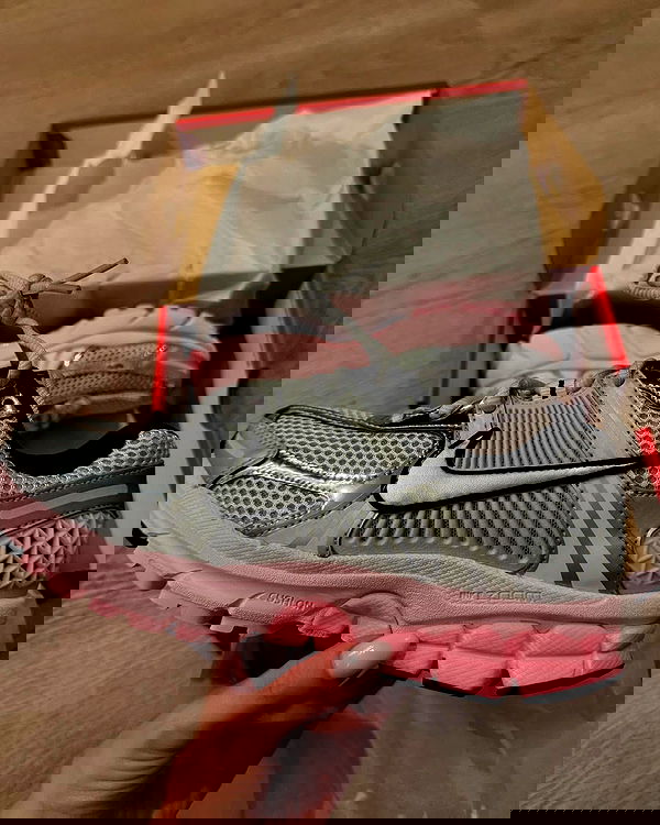 alexis.blond alexis.blond archive image