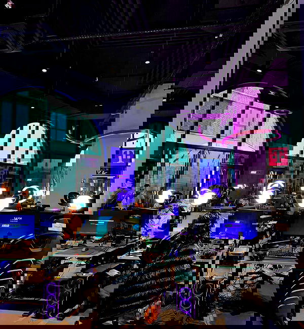 alexis.blond alexis.blond archive image