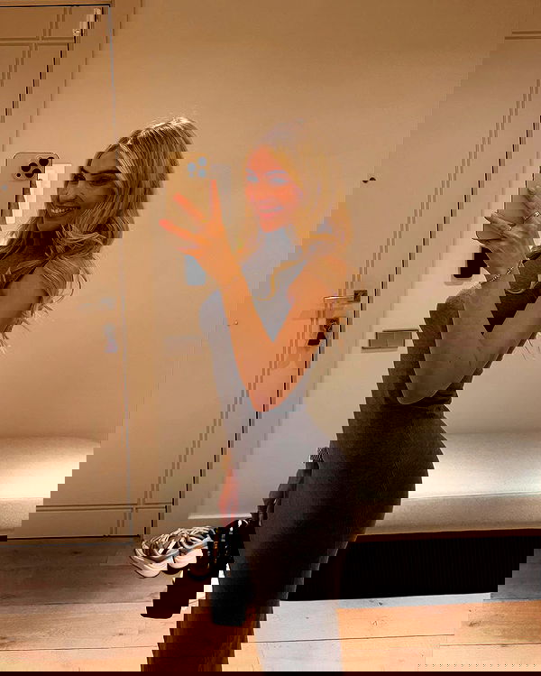 alexis.blond alexis.blond archive image