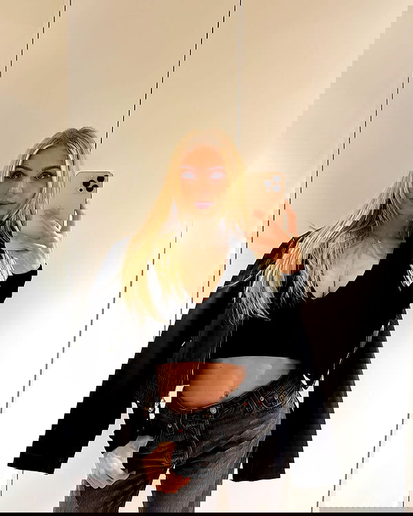 alexis.blond alexis.blond archive image