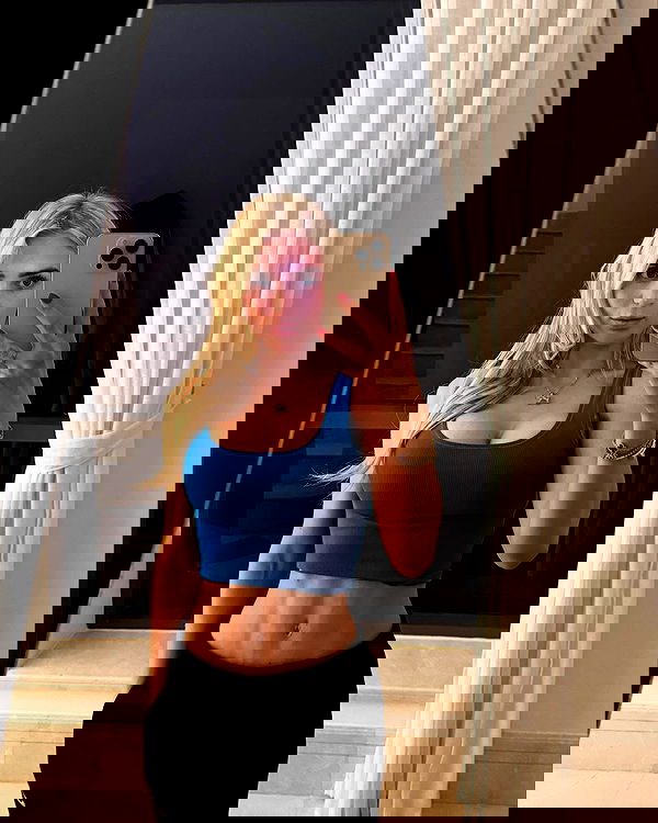 alexis.blond alexis.blond archive image