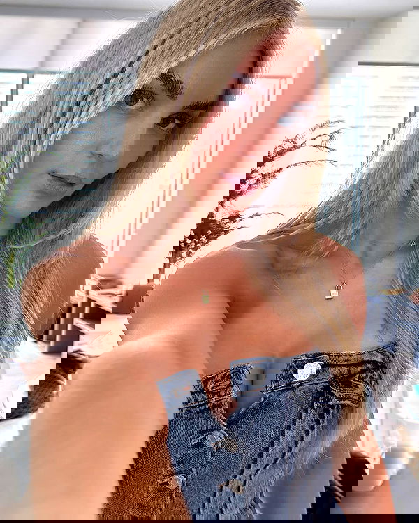 alexis.blond alexis.blond archive image