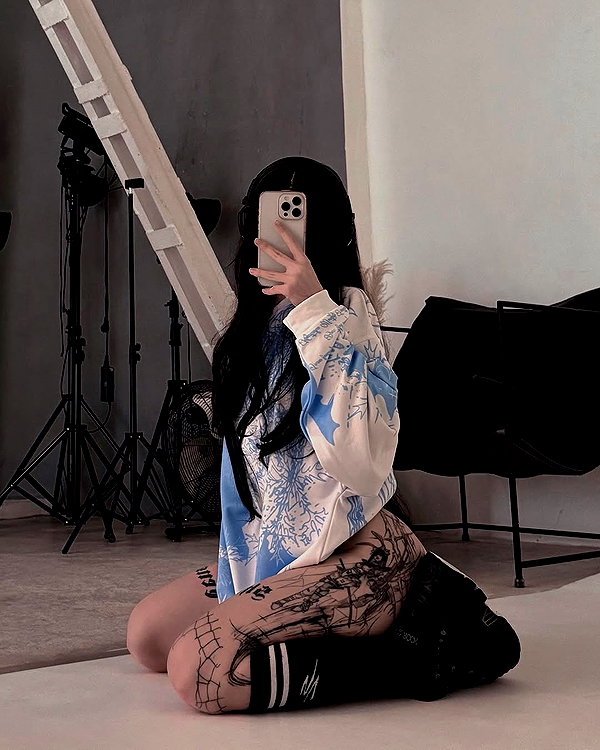 alexsideee_ alexsideee_ archive image