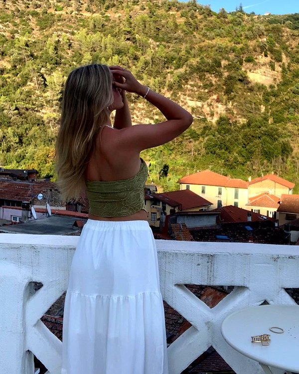 alina_mtsn instagram image archive image