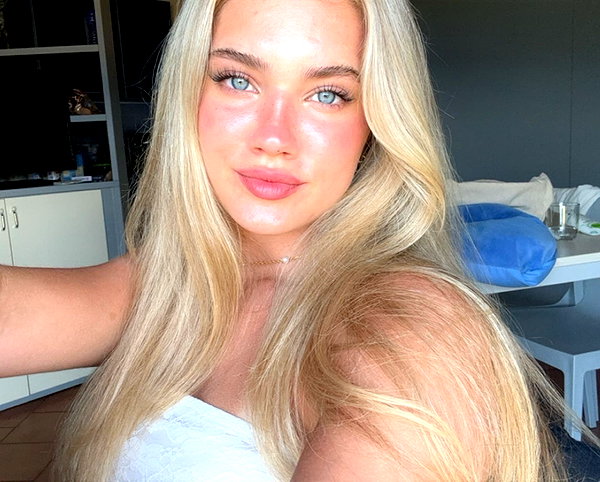 alina_mtsn instagram image archive image