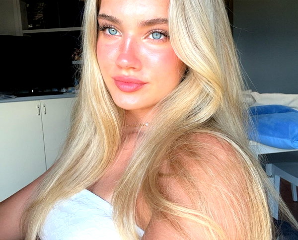 alina_mtsn instagram image archive image