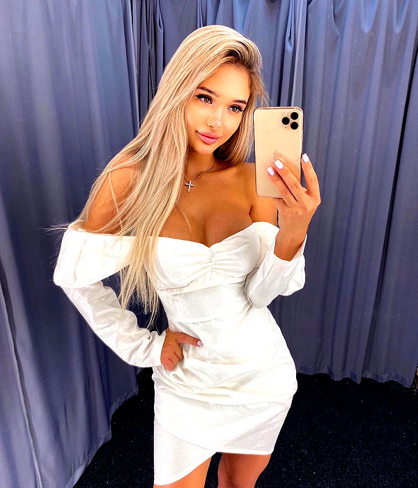 alinaaignatova instagram image archive image