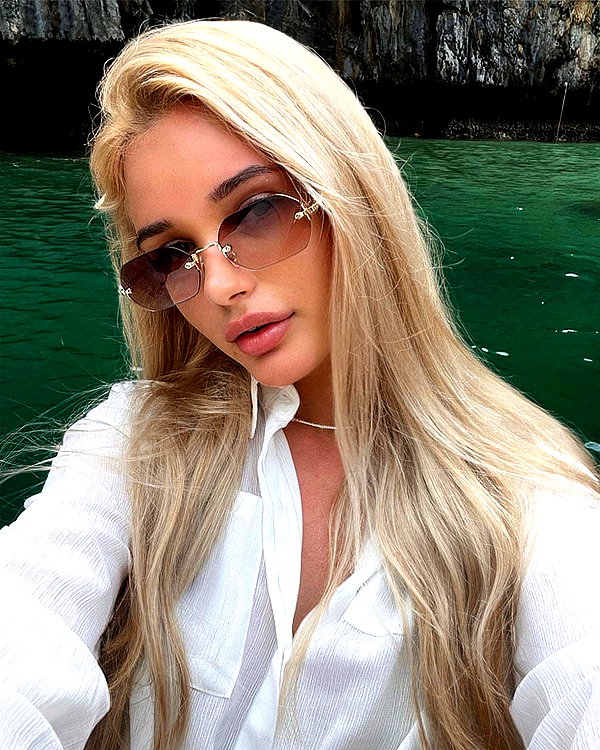 alinaaignatova instagram image archive image