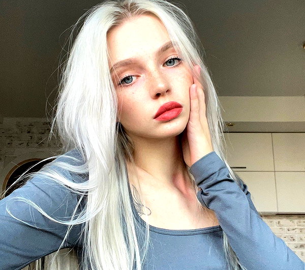 alisatvoya instagram image archive image