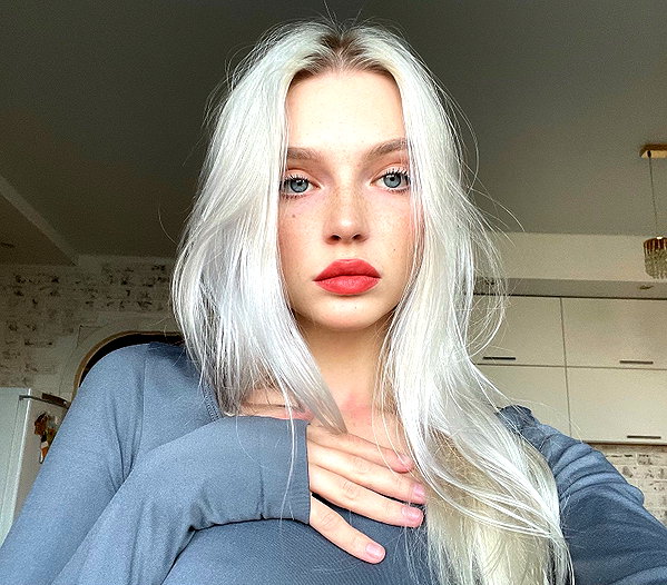 alisatvoya instagram image archive image