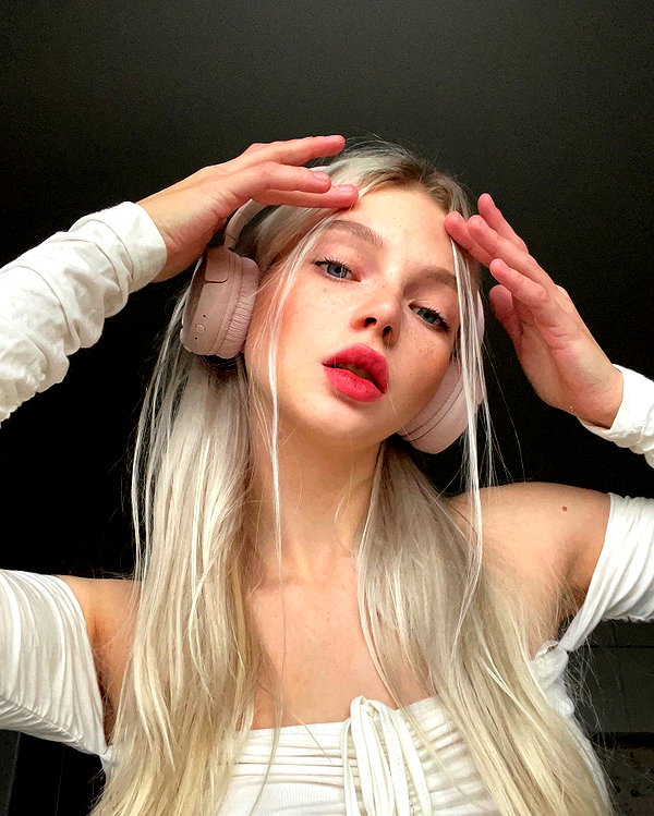 alisatvoya instagram image archive image