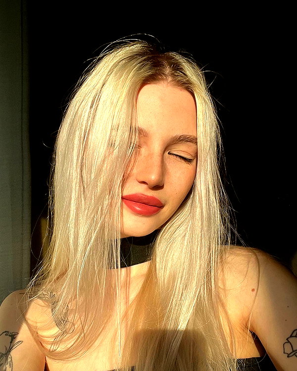 alisatvoya instagram image archive image