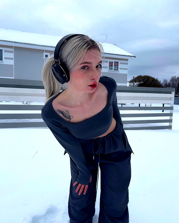 alisatvoya instagram image archive image