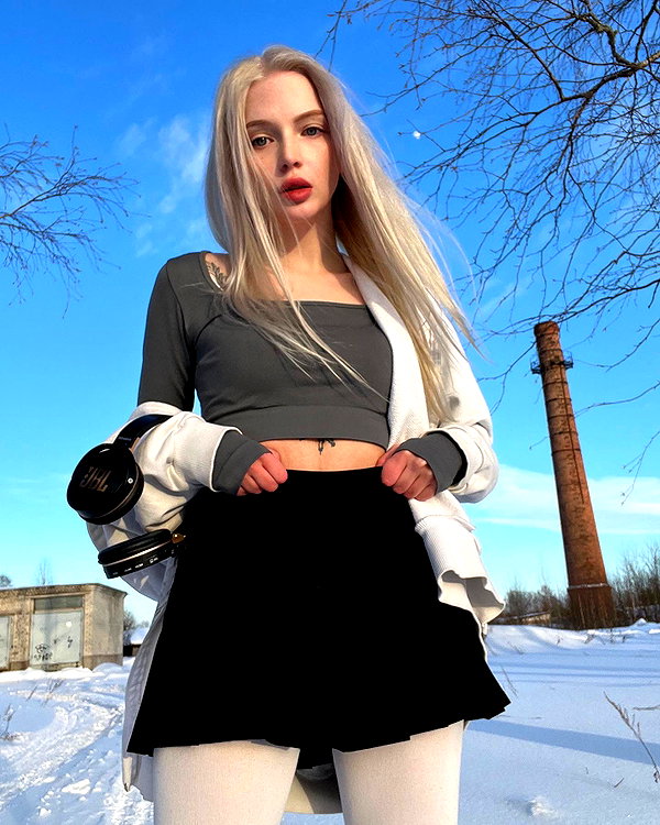 alisatvoya instagram image archive image